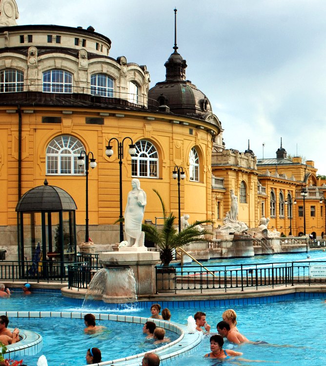 bains Budapest